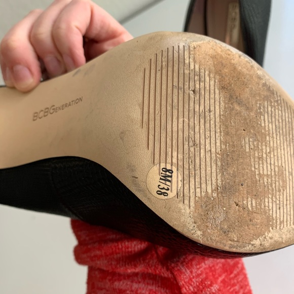 BCBG Platform Heels 377 - Picture 3 of 8